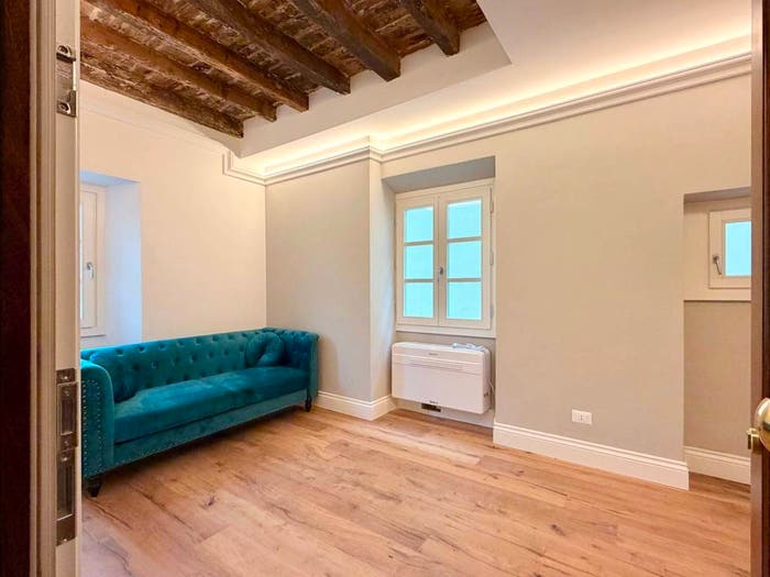 Appartamento trilocale in vendita in Via dei Cerchi, Signoria Uffizi, Firenze