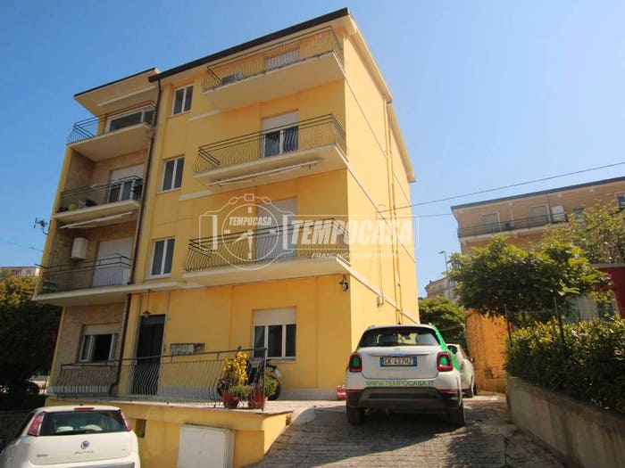 Appartamento quadrilocale in vendita in Via armando diaz, Centro, Fermo