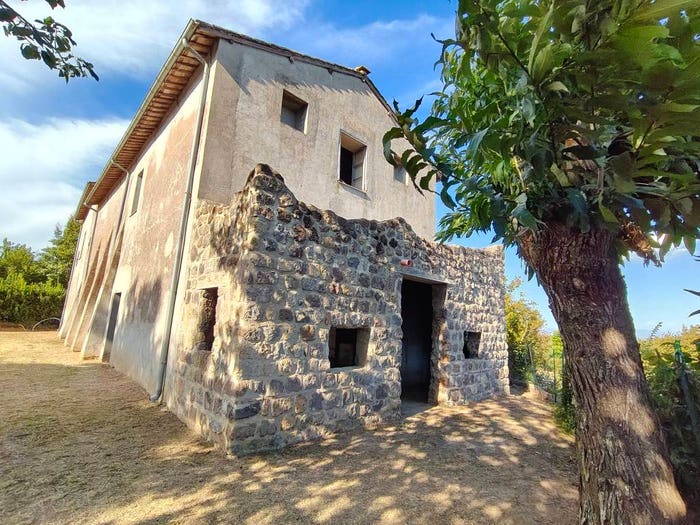 Casa monolocale in vendita in Caprarola