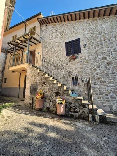 Casa quadrilocale in vendita in Via Pacino, Santa Rufina, Cittaducale