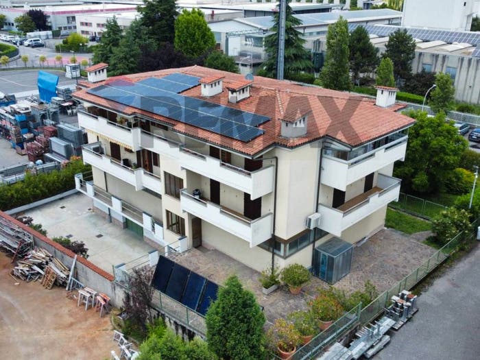 Casa con 6 locali in vendita in via Lioni, Centro, San Paolo d'Argon