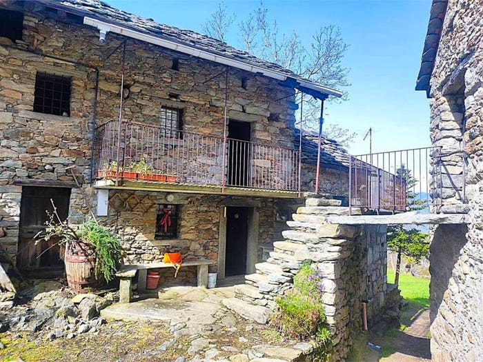 Casa con 6 locali in vendita in Frazione Pra' Signore, PontSaintMartin