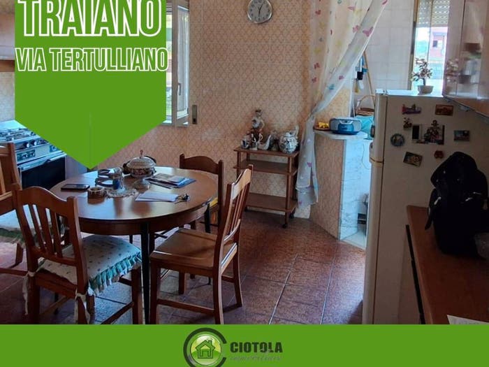Appartamento trilocale in vendita in Via Tertulliano, Traiano, Napoli