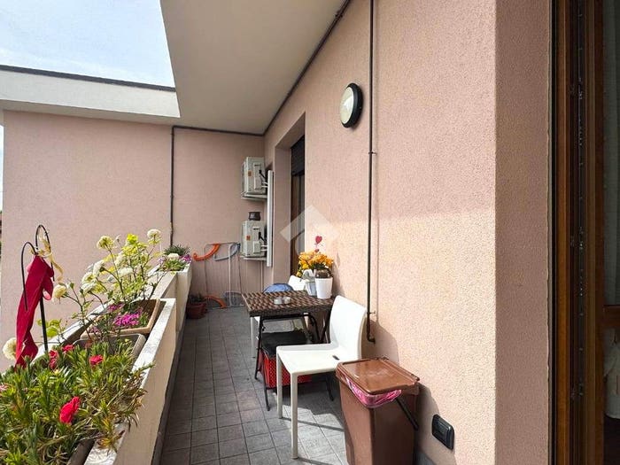 Appartamento trilocale in vendita in Via Enrico Fermi, Centro, Cambiago