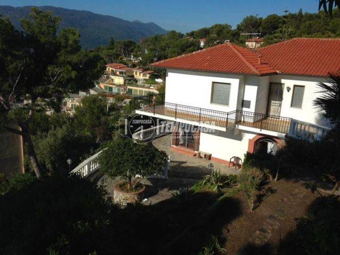 Casa con 6 locali in vendita in Via Soprana, Marina Di Andora, Andora