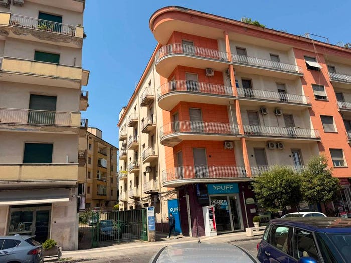 Appartamento trilocale in vendita in Via Gregorio Caloprese, Centro, Cosenza