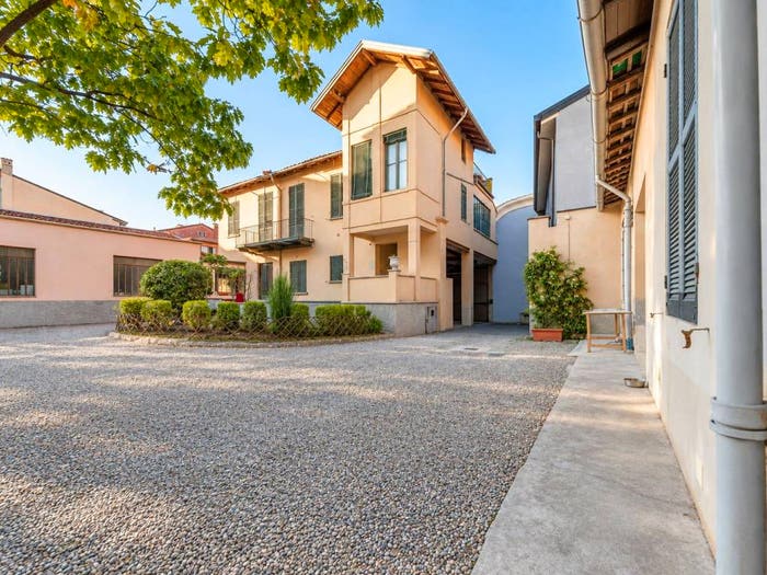 Appartamento quadrilocale in vendita in Strada Massimo d'Azeglio, Parco Ducale Oltretorrente, Parma