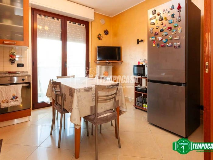 Appartamento quadrilocale in vendita in Via Zanica, Malpensata, Bergamo