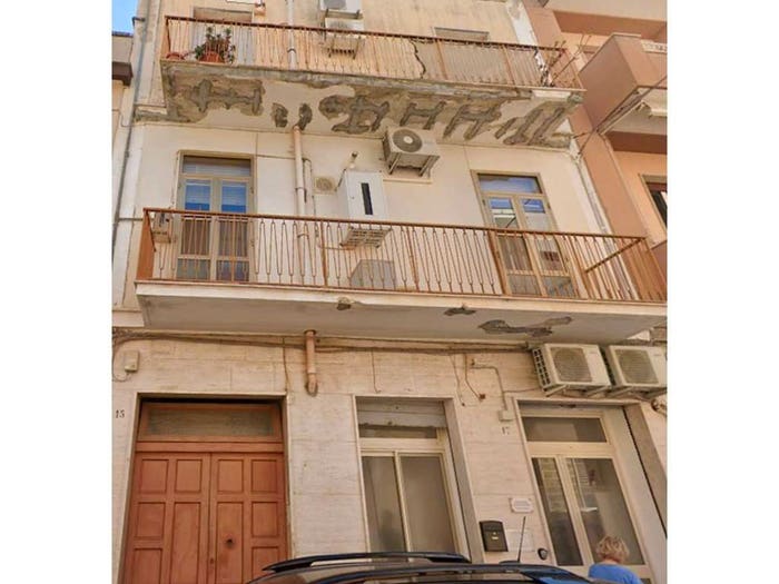 Appartamento quadrilocale in vendita in Via Lombardia, Commenda, Brindisi