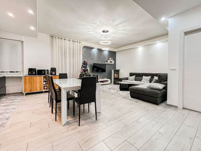 Appartamento quadrilocale in vendita in Via Alessandro Manzoni, Centro, Montà