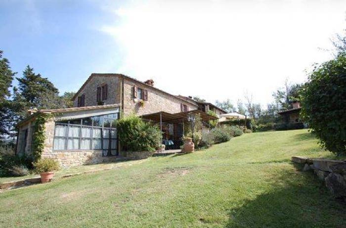 Casa con 6 locali in vendita in Passignano sul Trasimeno