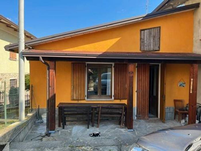 Casa con 5 locali in vendita in Via Monte Grande, Ramiseto, Ventasso