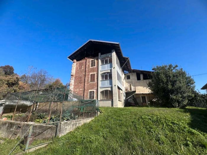 Casa con 5 locali in vendita in Frazione Mucengo, Pray