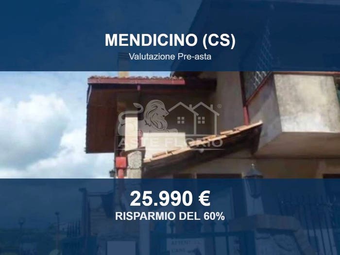 Appartamento con 5 locali in vendita in Via dei Giardini snc, Centro, Mendicino