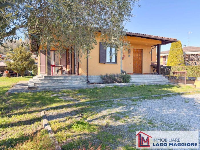 Casa con 5 locali in vendita in Via Giuseppe Mazzini, Centro, Ispra