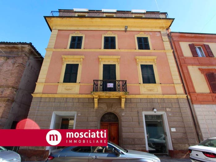 Appartamento quadrilocale in vendita in Corso Vittorio Emanuele, Centro, Matelica