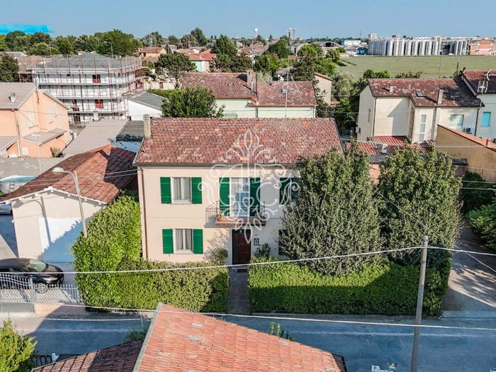 Casa con 6 locali in vendita in Via Reale, Centro, Alfonsine