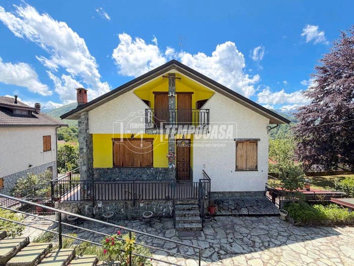 Casa con 6 locali in vendita in Via Bonelli, Frabosa Sottana