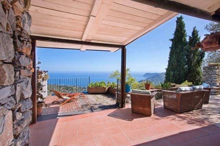 Casa con 6 locali in vendita in Via Vegliasco Celesia, Caso Vegliasco, Alassio