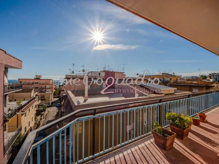 Appartamento con 6 locali in vendita in Via Della Conca No Number, Centro, Formia