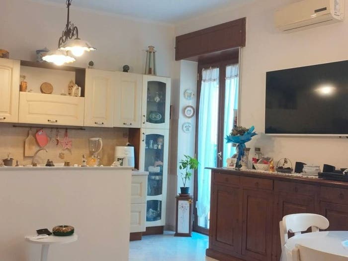 Appartamento trilocale in vendita in Via Salvatore Ferrara, Bagnoli, Napoli