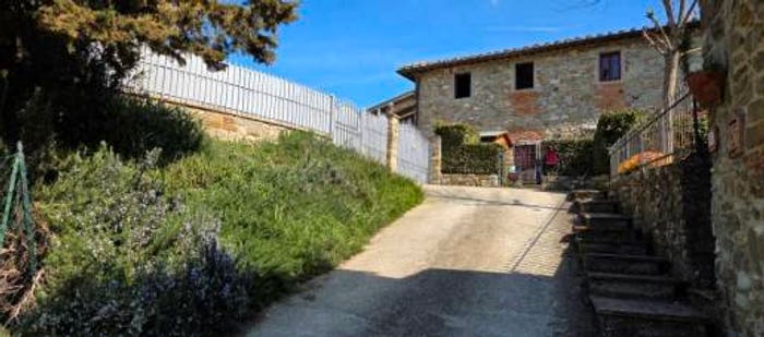 Appartamento con 6 locali in vendita in Strada Regionale Chiantigiana, Greti, Greve in Chianti