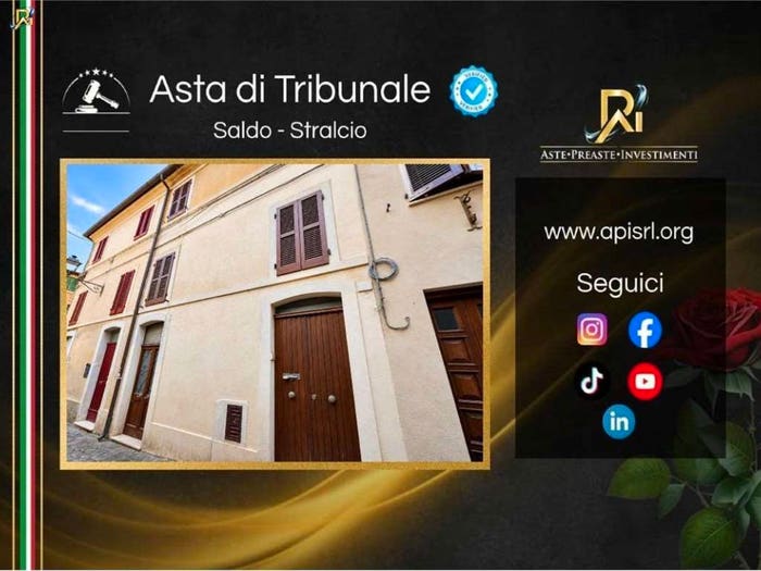 Appartamento con 5 locali in vendita in Via S Croce, Centro, Potenza Picena