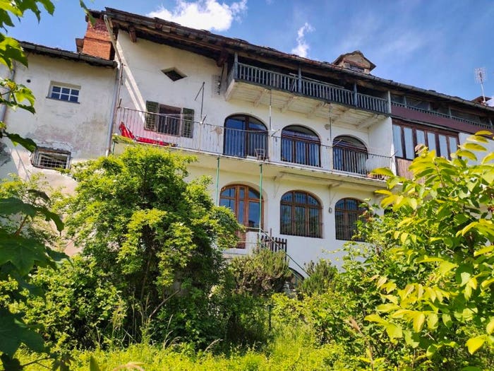 Casa con 6 locali in vendita in via dei Patrioti, Vico Canavese, Valchiusa