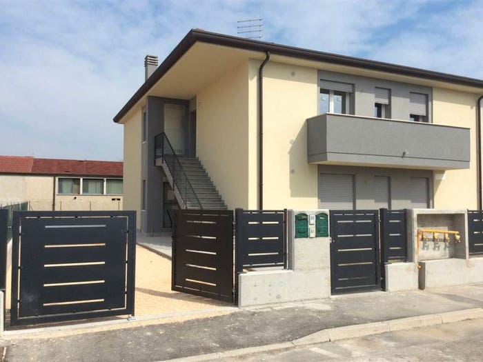 Appartamento trilocale in vendita in GAVELLO Via Gramsci, Centro, Gavello