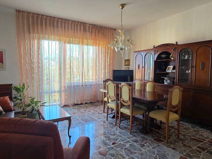 Appartamento quadrilocale in vendita in Via Monte San Vicino, Pinocchio, Ancona