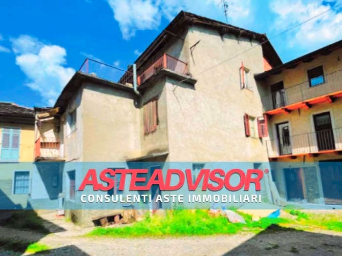 Casa con 6 locali in vendita in Via Capitano Aldo Beltricco, San Damiano Macra