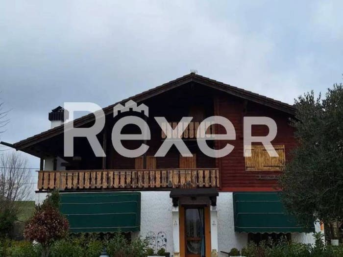 Casa con 6 locali in vendita in Via Saline, Saline, Lusia