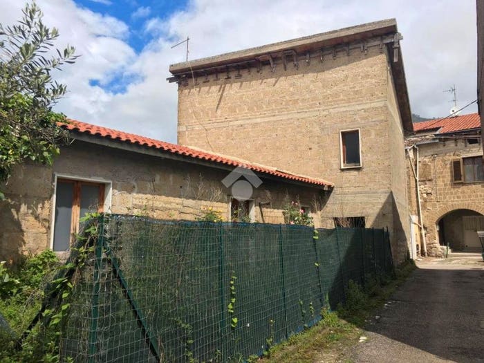 Casa quadrilocale in vendita in Via Pini, Montesarchio