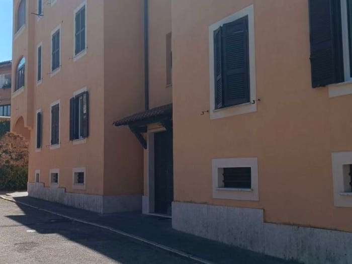 Appartamento trilocale in vendita in Via Fausto Cecconi, Frascati