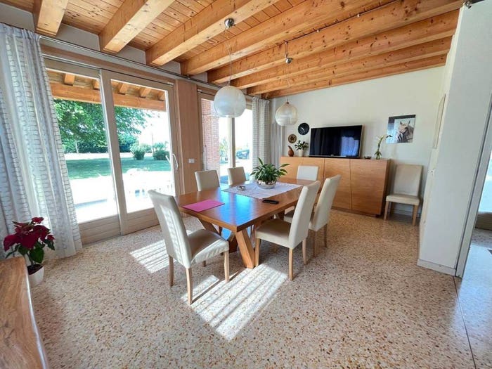 Casa con 6 locali in vendita in Zona Manfredini Rivadolmo Pesare, Este
