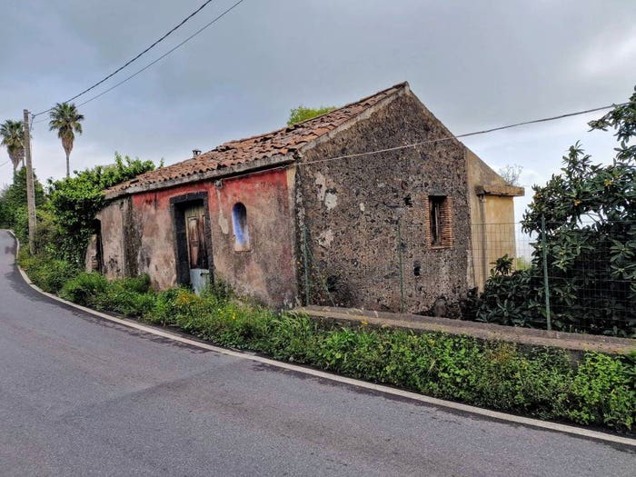 Casa trilocale in vendita in Via Nunziata Piedimonte, Mascali