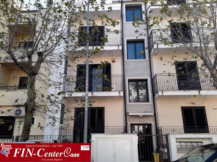 Casa trilocale in vendita in Via Parmisco, Marconia, Pisticci