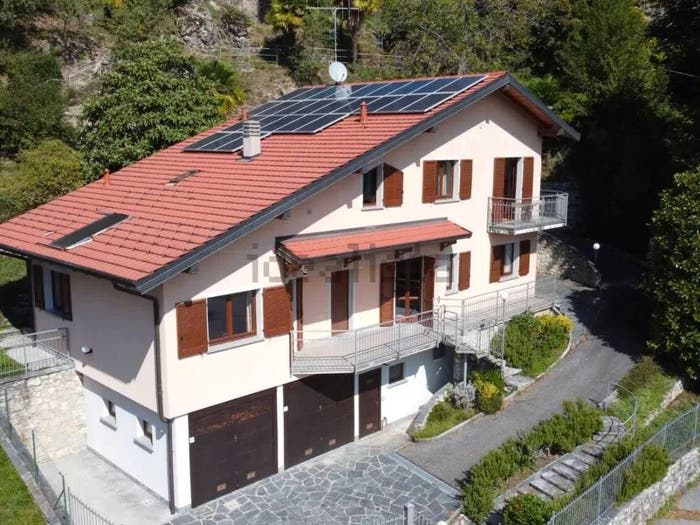 Casa con 5 locali in vendita in Via Monte Santo, Bedero, Brezzo di Bedero