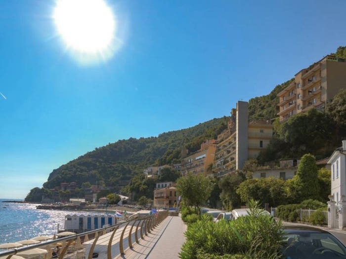 Appartamento bilocale in vendita in Via Aurelia, Centro, Noli