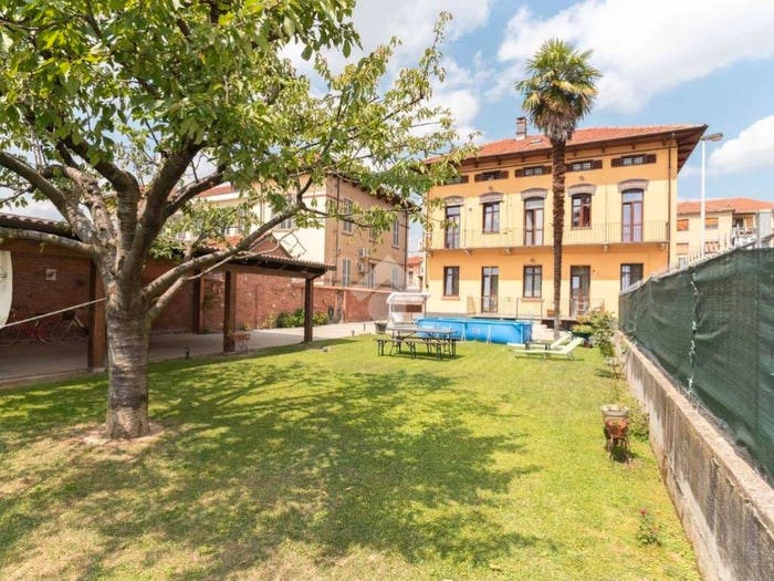 Casa con 6 locali in vendita in Via camossetti, Centro, Ciriè