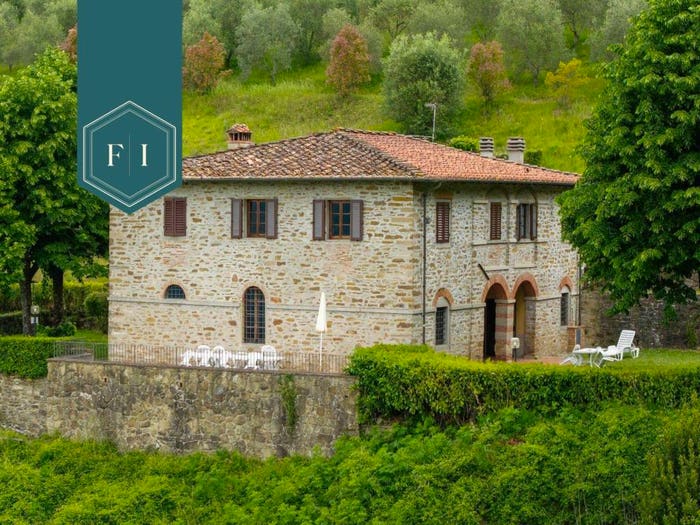 Casa con 6 locali in vendita in Via Campagna, Dicomano
