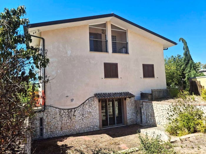 Casa con 6 locali in vendita in strada Strada Della Segheria, Borgo Grappa, Latina