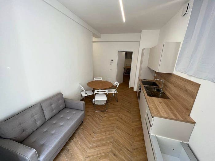 Appartamento trilocale in vendita in Via Giacomo Zanella, Argonne Corsica, Milano