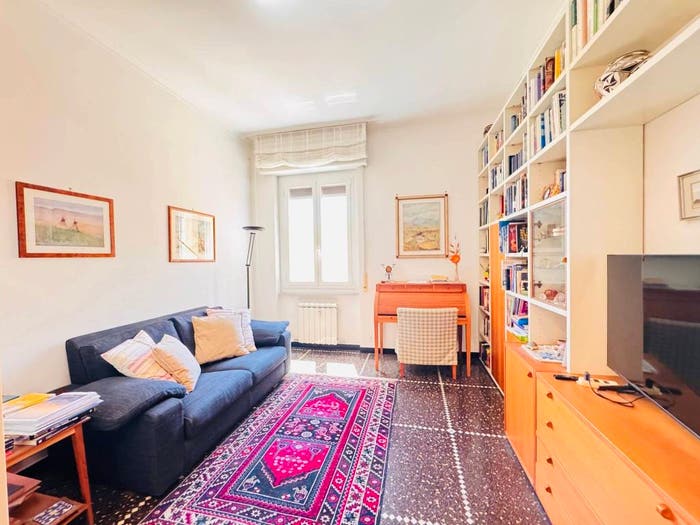 Appartamento con 6 locali in vendita in Via Croce Rosa, Rivarolo, Genova