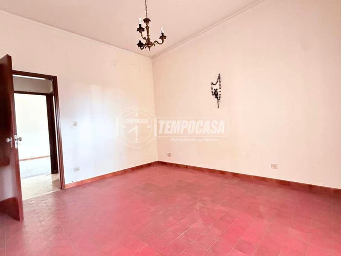 Appartamento trilocale in vendita in Via Pietro Castelli, Gravitelli, Messina