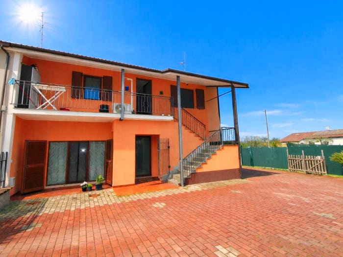 Casa con 6 locali in vendita in Borgo Minonna, Jesi