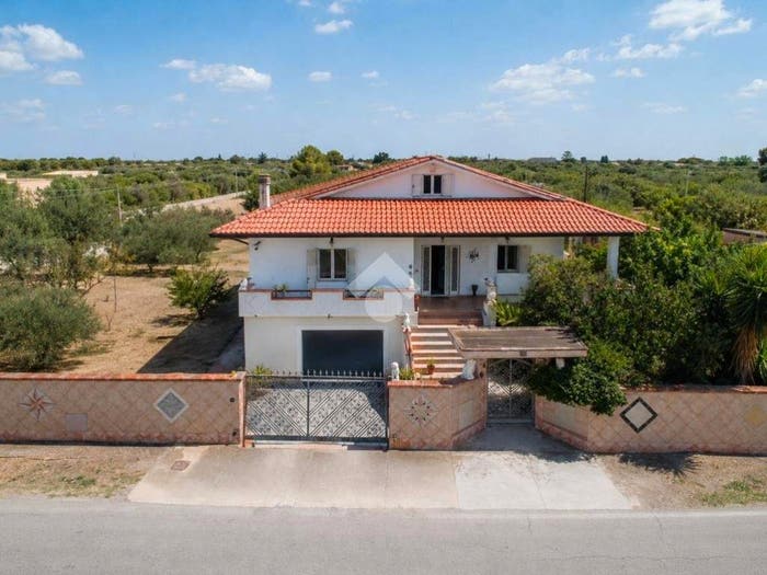 Casa con 5 locali in vendita in Via Villa Tucci, Villa Tucci, Crecchio