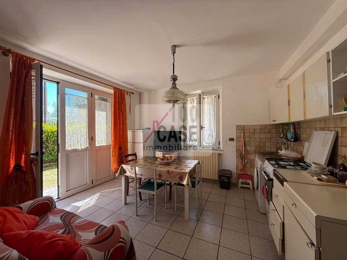 Appartamento trilocale in vendita in Via della Pace, Abbadia San Salvatore