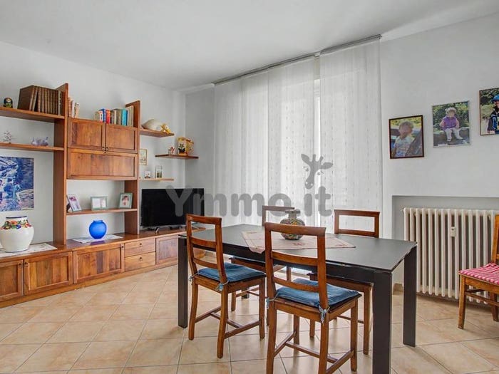 Appartamento con 5 locali in vendita in Via Filippo Turati B, Centro, Luino
