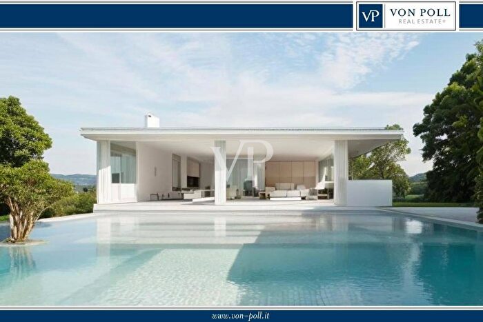 Casa con 8 locali in vendita in Pittulongu Via Mar Ligure, Olbia